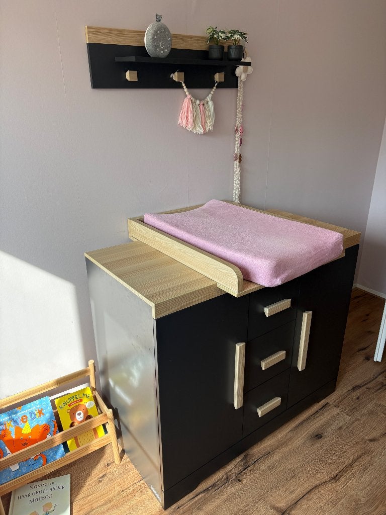 Foto 3 van Complete babykamer