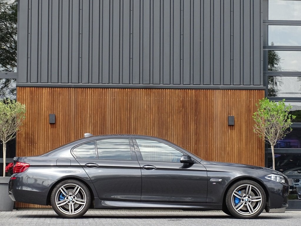 BMW 5 Serie 530d M Sport HE / LCI facelift (bj 2015), Automaat, Gebruikt, Euro 6, 2000 kg