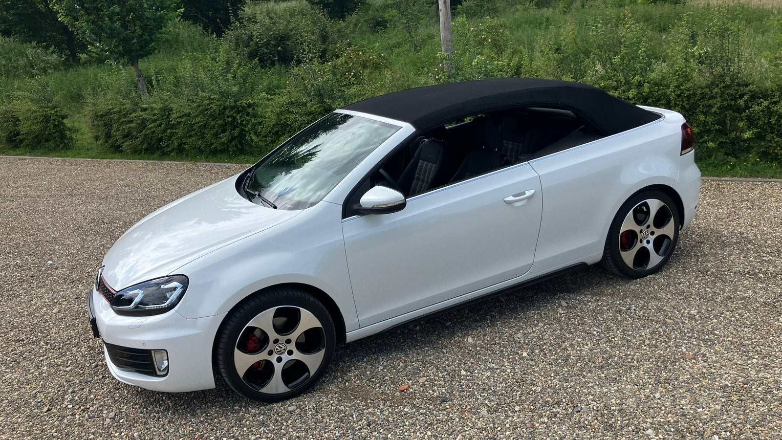 VW Golf 2.0 GTI Cabrio Uniek!!!, Auto's, Stof, 4 cilinders, 4 stoelen, Wit