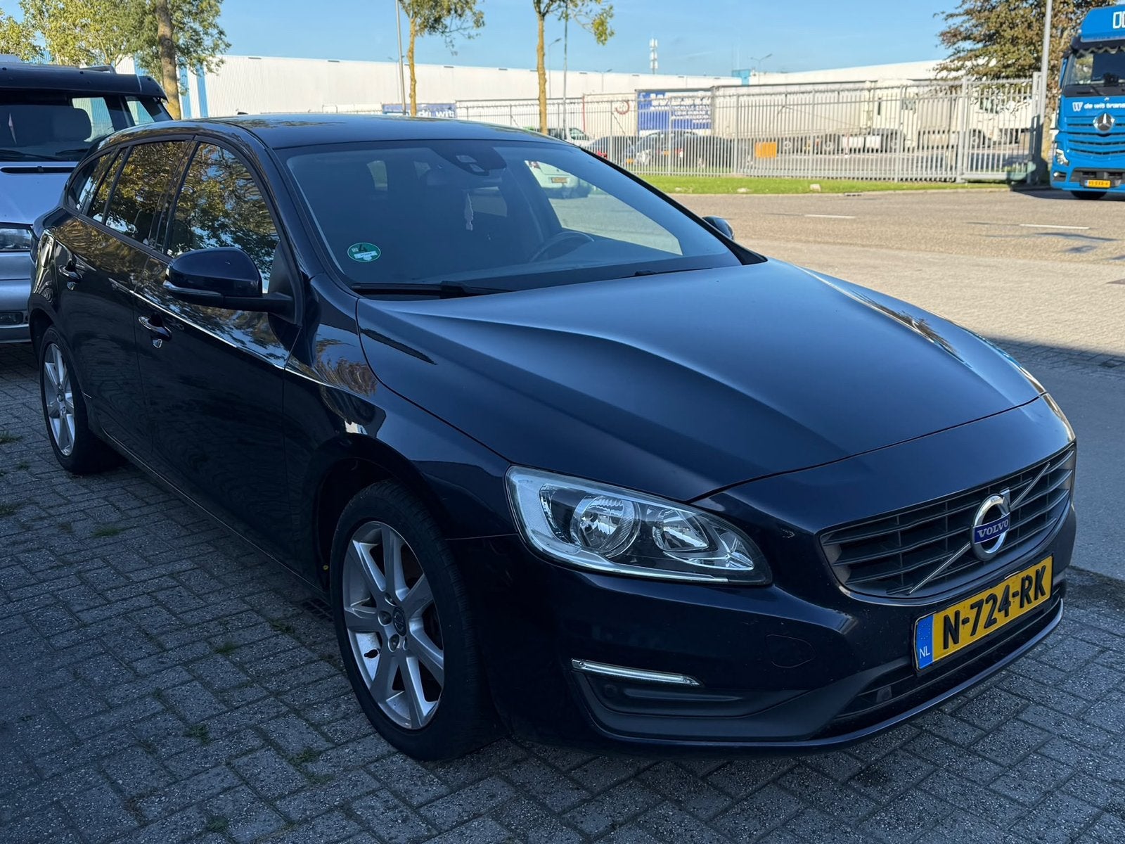 2017 Volvo V60 D2 SUMMUM MOTOR DEFECT EXPORT, Voorwielaandrijving, 4 cilinders, 1969 cc, Blauw