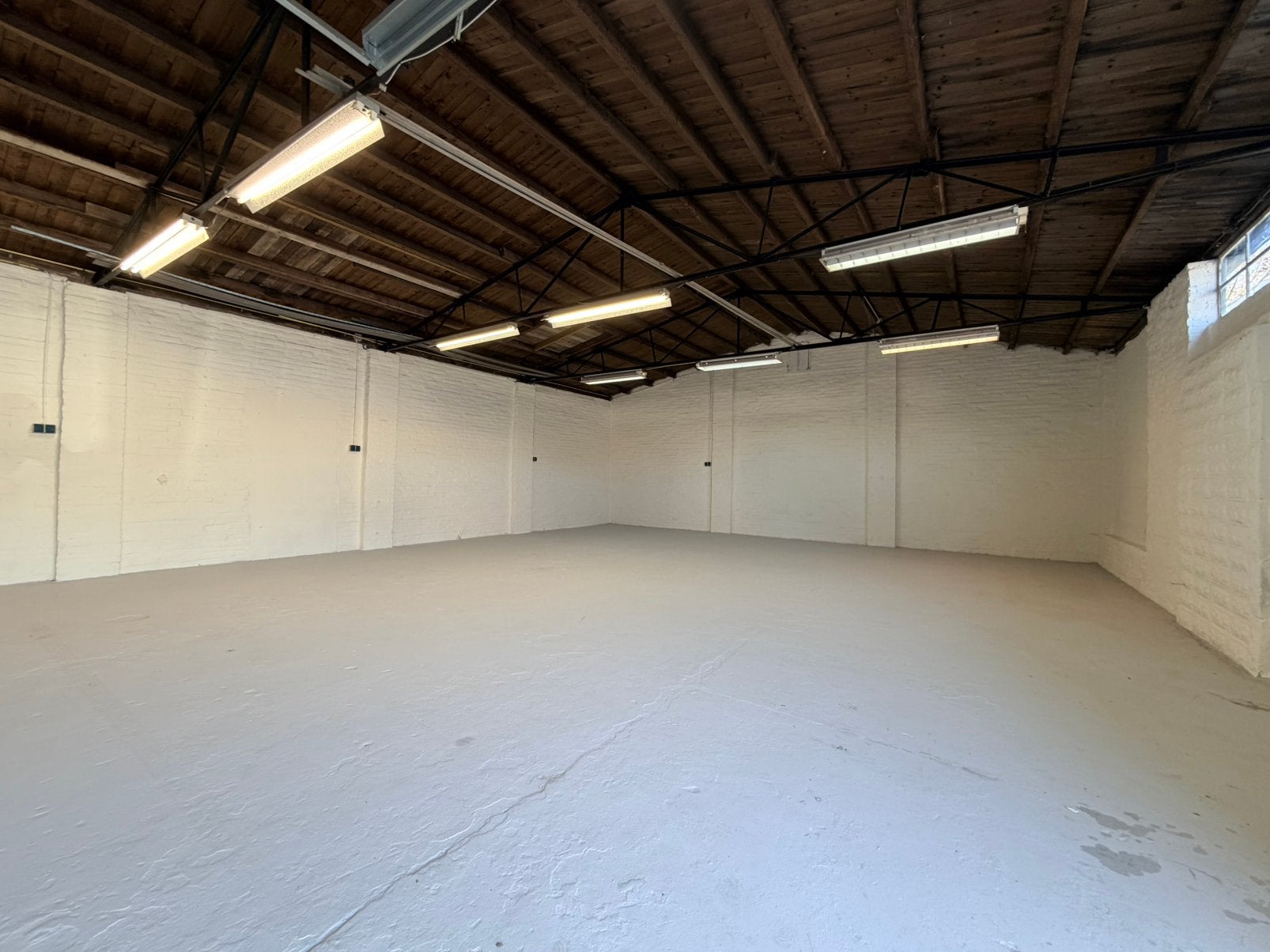 Loods / Bedrijfsruimte 100m² | Direct beschikbaar, Auto diversen, Autostallingen en Garages