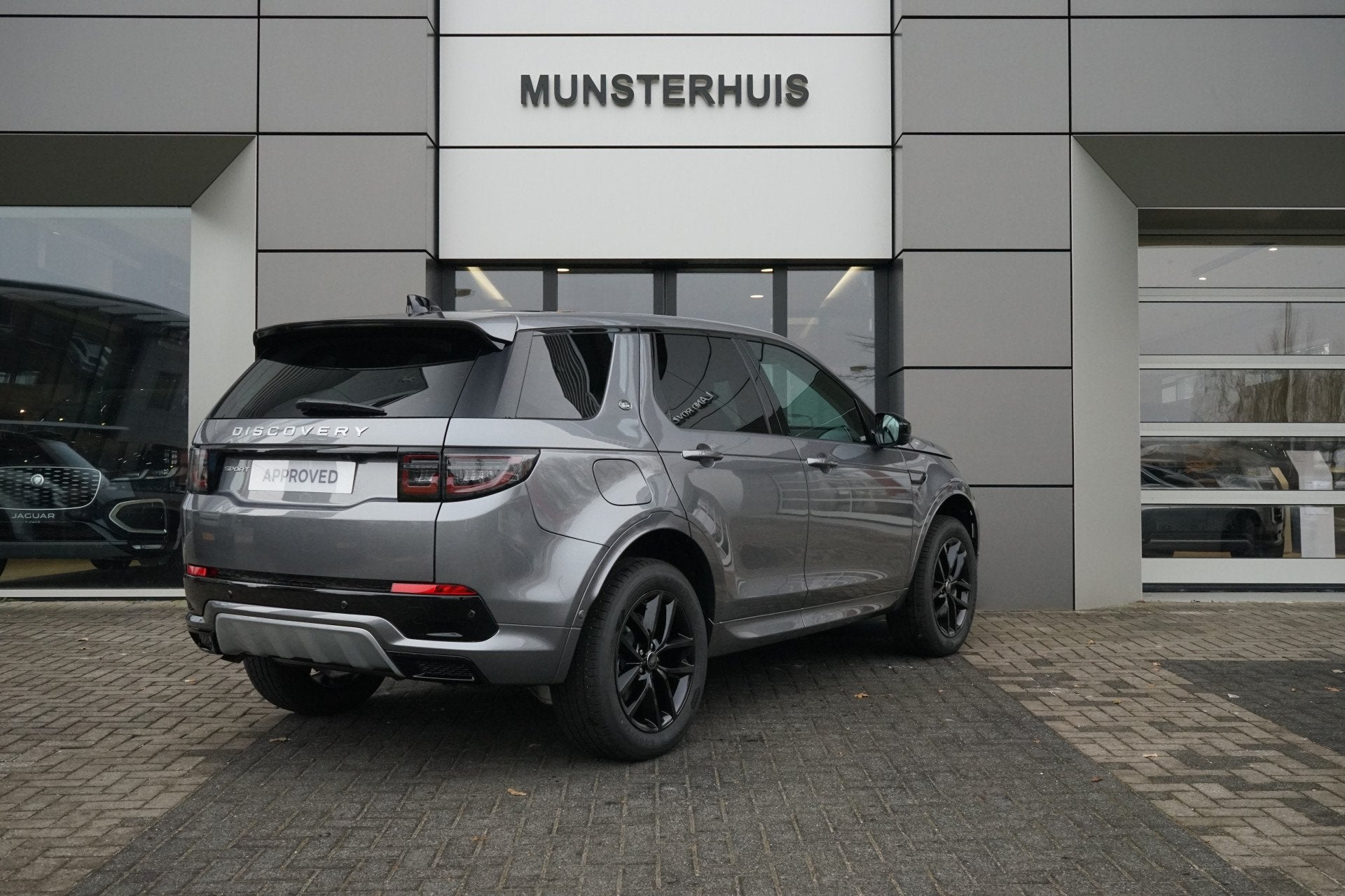 Land Rover Discovery Sport P270e PHEV S Edition | Occasion L, 12 maanden, Zwart, Discovery Sport, Bedrijf