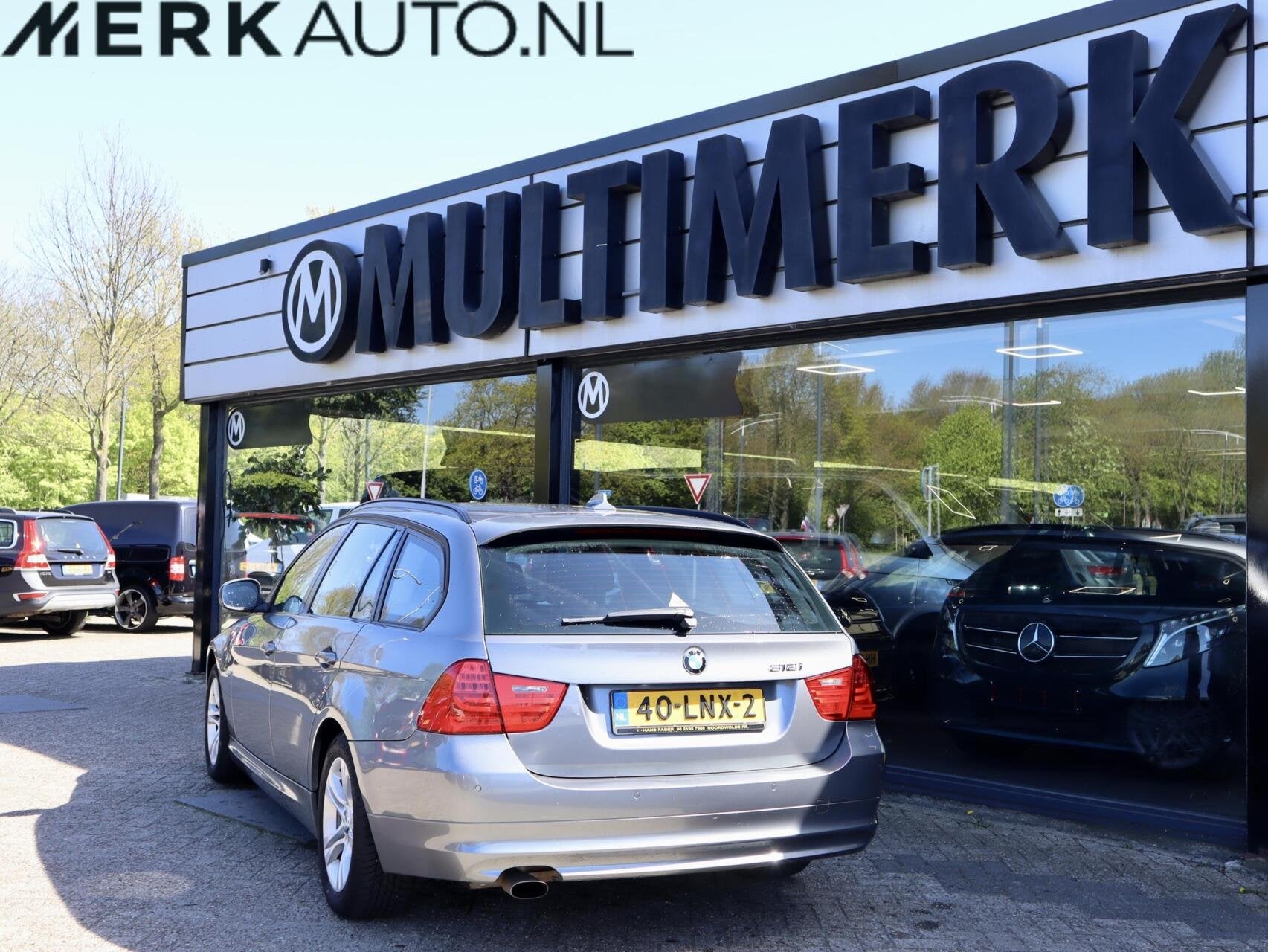 BMW 3-serie Touring 318i, Handel/Export, Euro 5, Achterwielaandrijving, Parkeersensor, Origineel Nederlands
