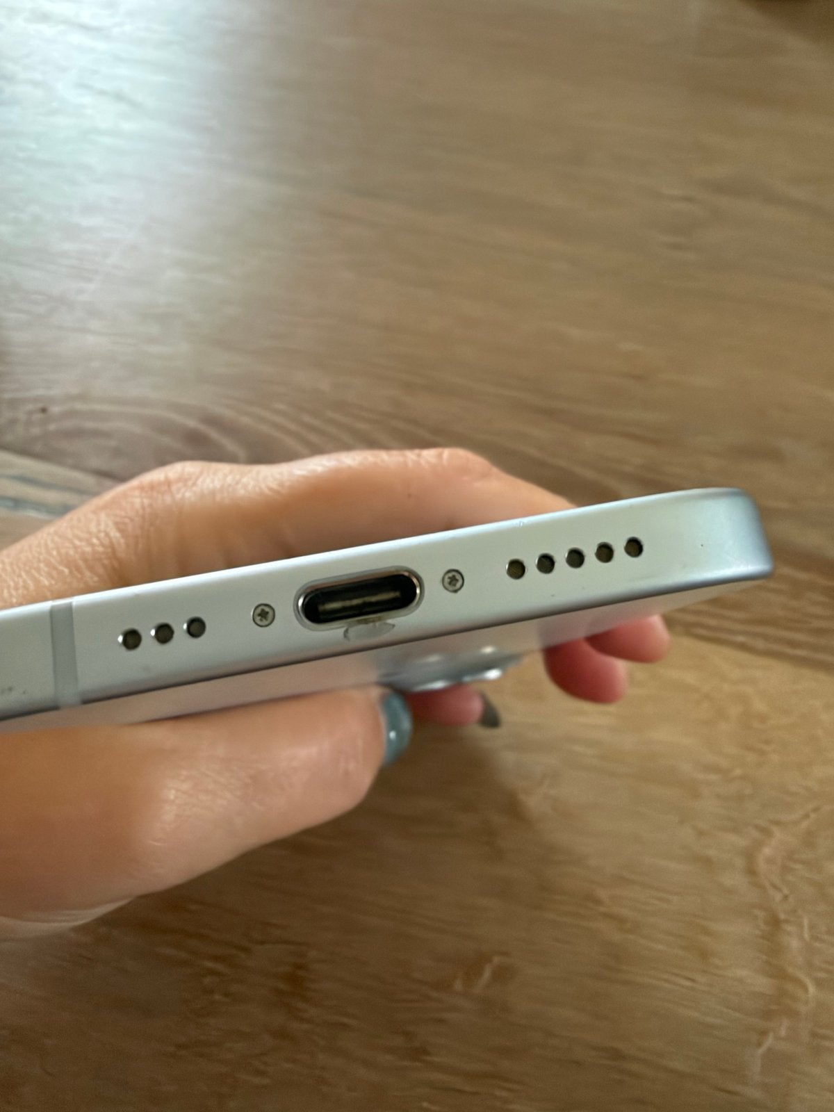 Foto 4 van iPhone 15 256 GB Zilver - Zo goed als nieuw