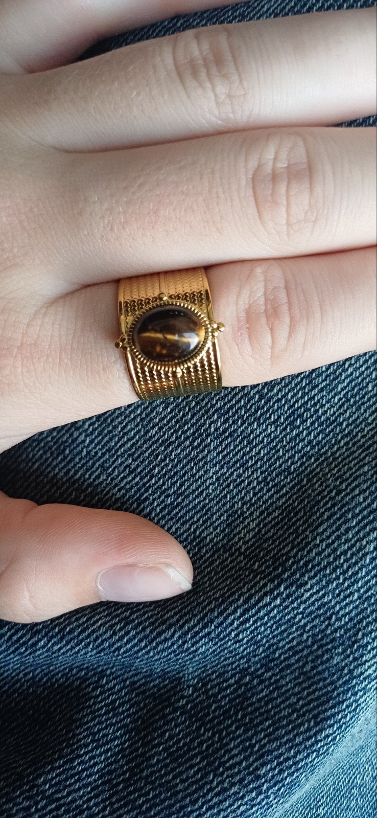 Gouden ring met tijgeroog steen, IJzer of Staal, Nieuw, Ophalen of Verzenden, 17 tot 18