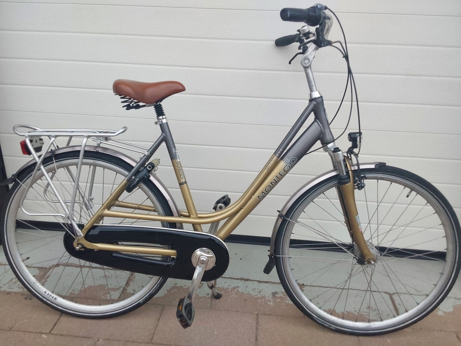 DAMESFIETS..MONTEGO..IN PRIMA STAAT, 53 tot 56 cm, Versnellingen, Zo goed als nieuw, Ophalen