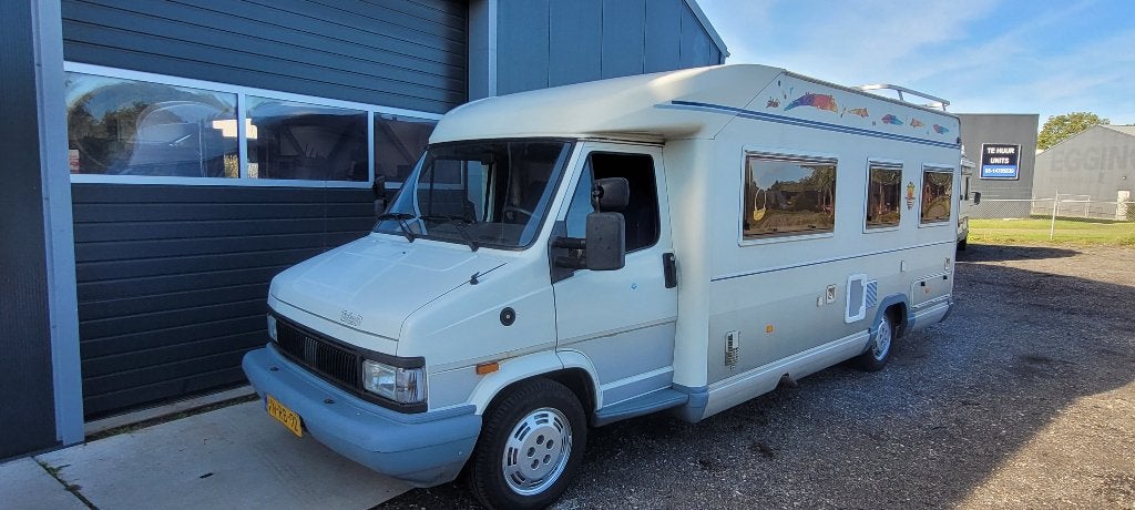 Pilote semi- integraal met dwarsbed en dakairco, Caravans en Kamperen, Fiat, Pilote, Bedrijf, Luifel