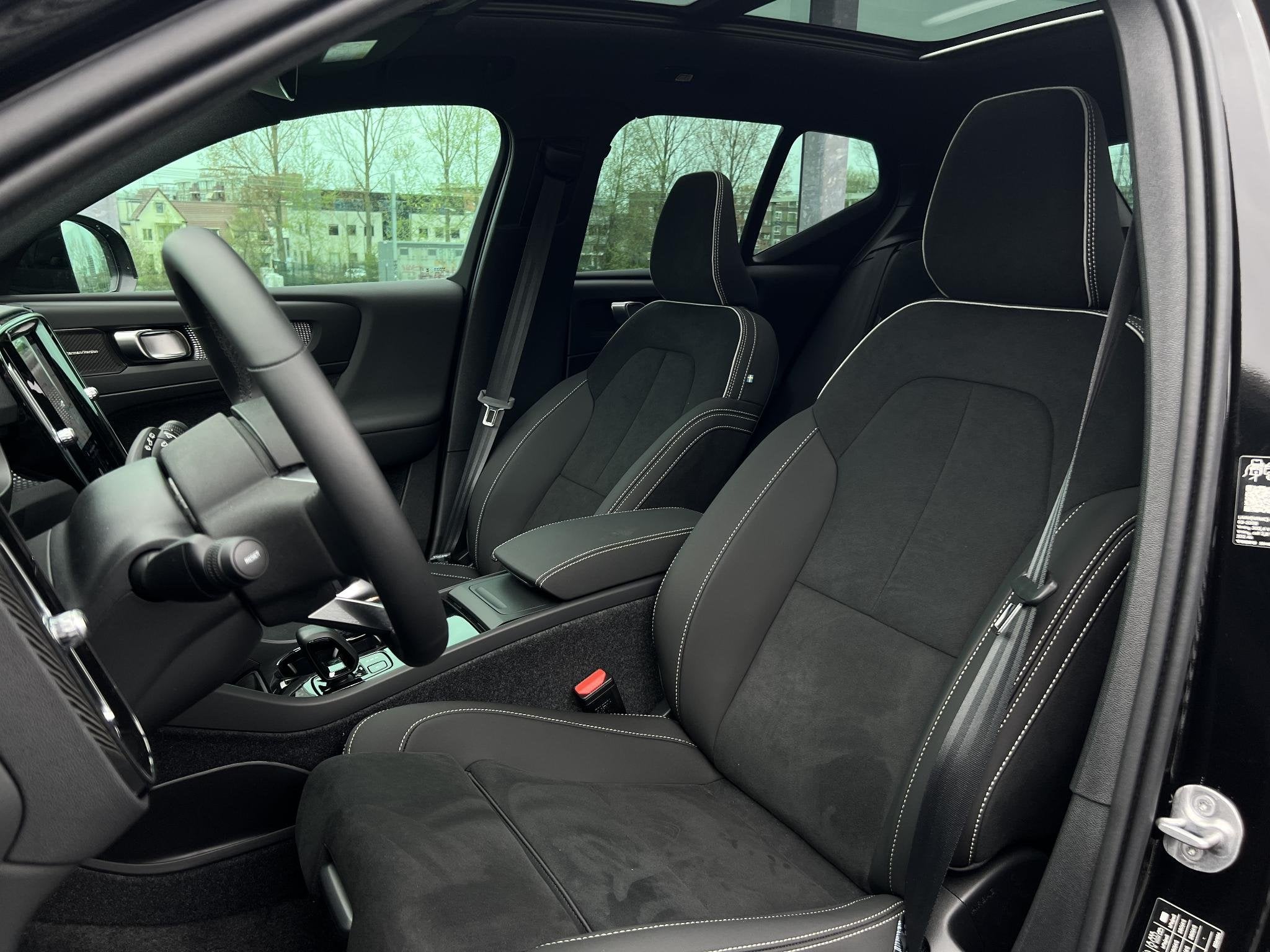 Volvo EX40 Single Motor Extended Range Ultra Black Ed. 82 kW, Automaat, Achterwielaandrijving, Gebruikt, Volvo Selected Used Cars