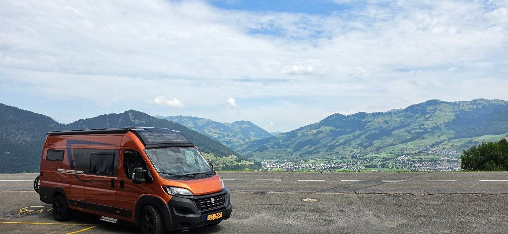 Stoere Buscamper huren | automaat  AANBIEDING AUGUSTUS