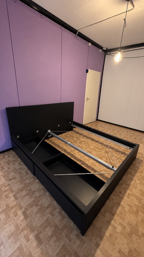 Ikea bed 180 x 200 cm met opbergruimte - zwart, Ophalen, Overige materialen, Gebruikt, Zwart