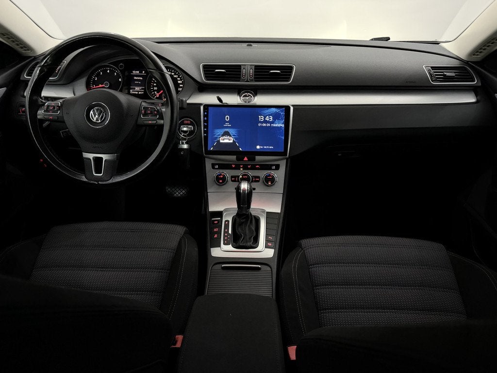 Volkswagen CC 1.8 TSI Camera, Navi, Verstelbare stoelen, Cru, Euro 5, Stof, 4 cilinders, Bruin