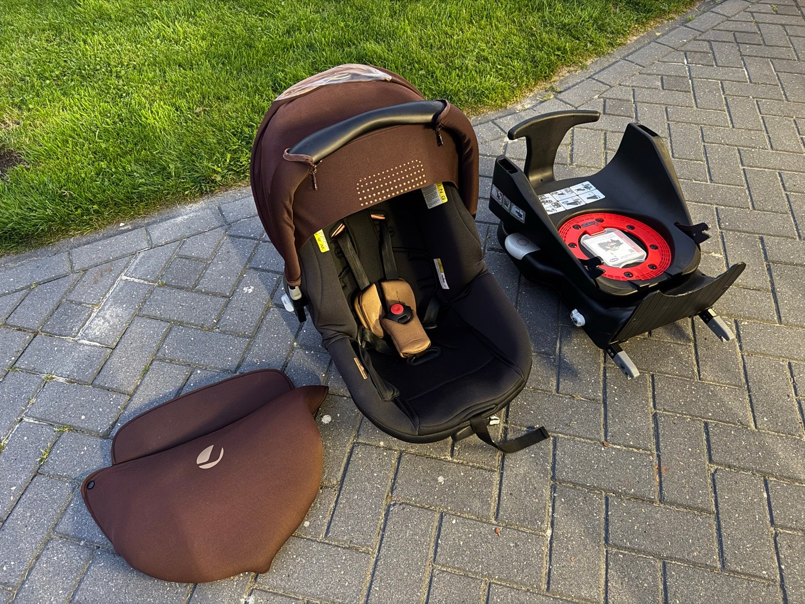 Jane Matrix Light 2 autostoel met Isofix base, Autogordel of Isofix, Gebruikt, Slaapstand, 0 t/m 13 kg