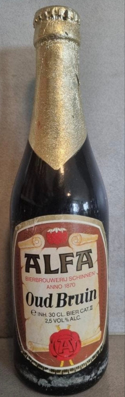 Alfa Oud Bruin - Bierbrouwerij Schinnen - 30cl - tht '91, Ophalen of Verzenden, Zo goed als nieuw, Flesje(s), Overige merken