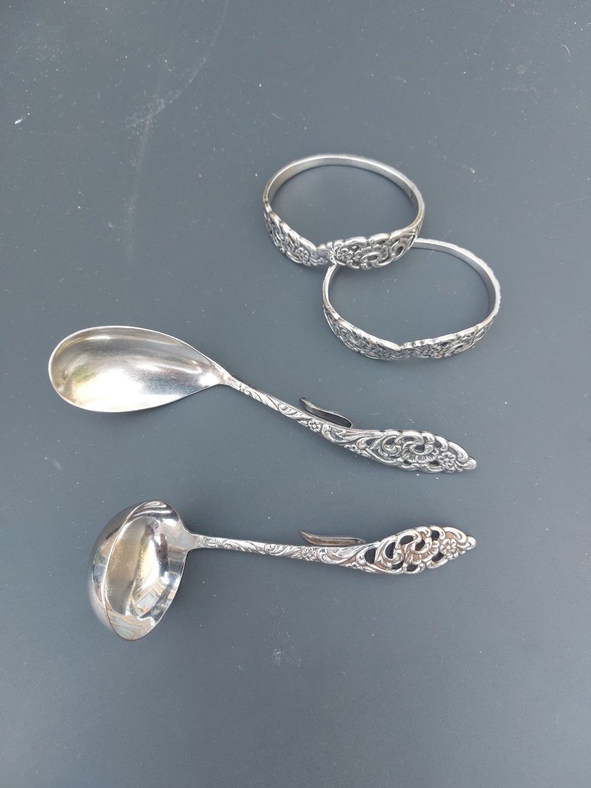 Servetringen en 2 saus lepeltjes, Ophalen of Verzenden, Nieuw, Overige materialen