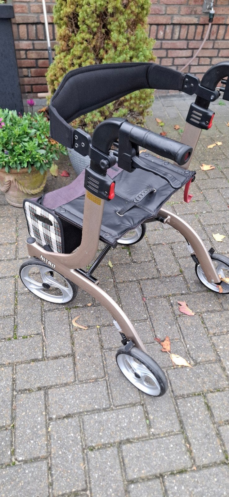 Nitro DRIVE  lichtgewicht Rollator met grote wielen, Diversen, Ophalen, Lichtgewicht, Gebruikt