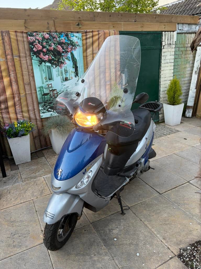 Peugeot V-Click Snorscooter, Ophalen, Gebruikt, Benzine, Peugeot