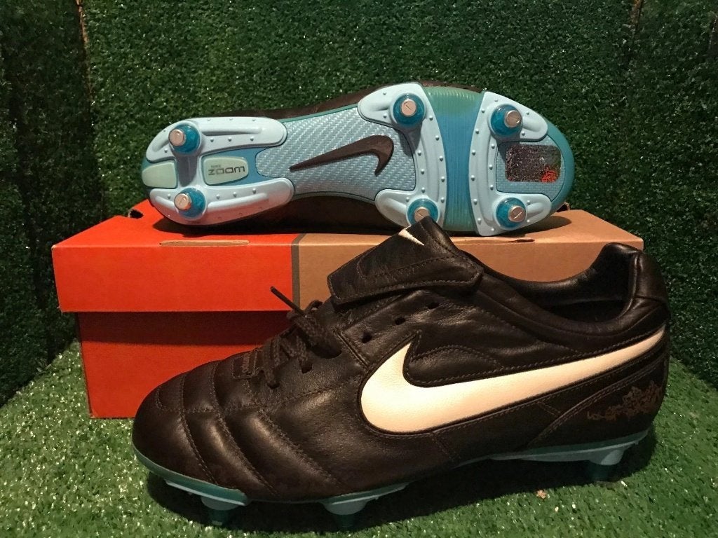 bnib nike total 90 air legend wc euro 2008 e8 soccer maat 42, Sport en Fitness, Voetbal, Gebruikt, Maat XS of kleiner, Schoenen