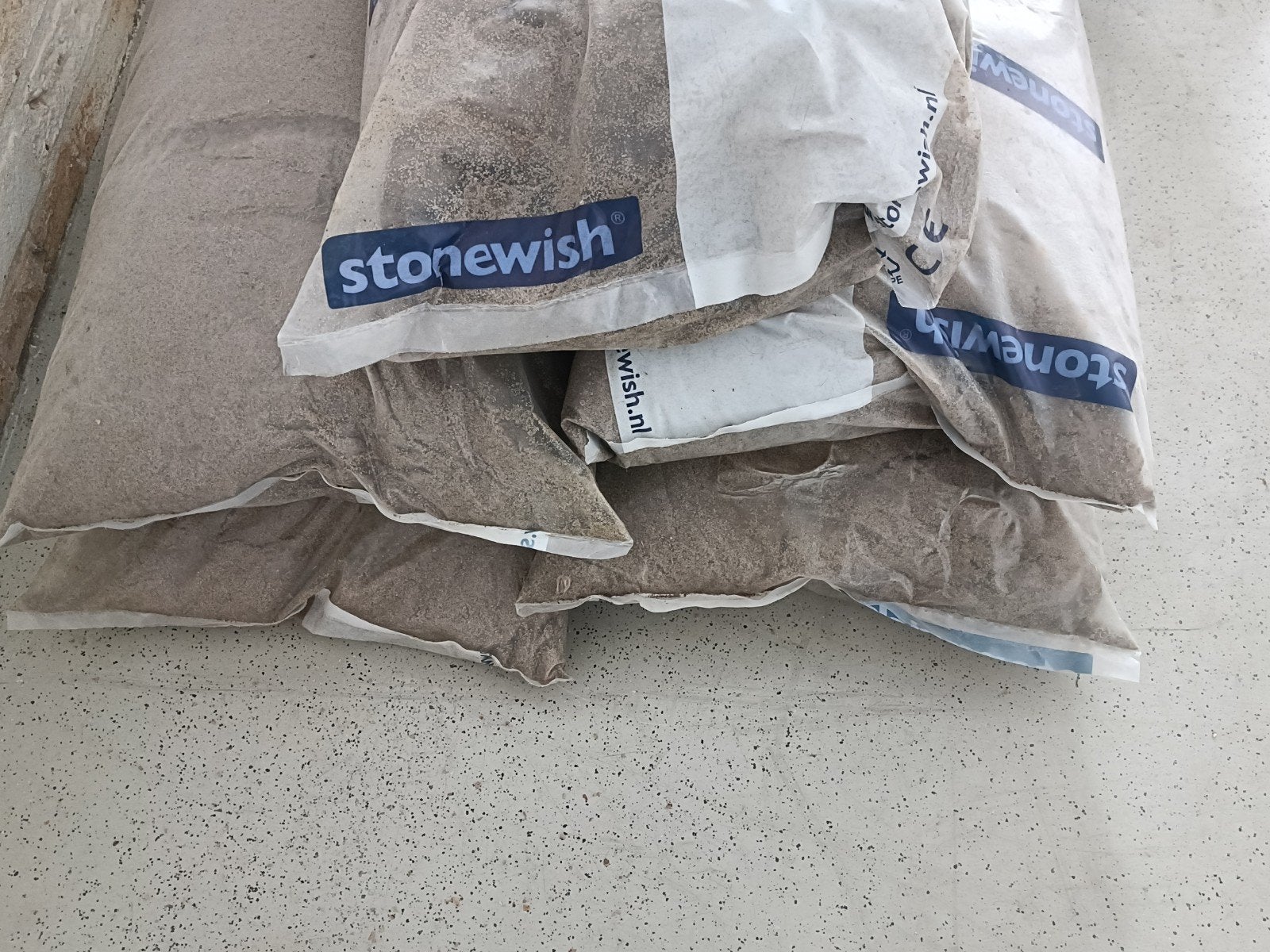 Stonewish Ophoogzand/Straatzand 25 kg zakken 5 stuks, Tuin en Terras, Ophalen, Nieuw, Straatzand