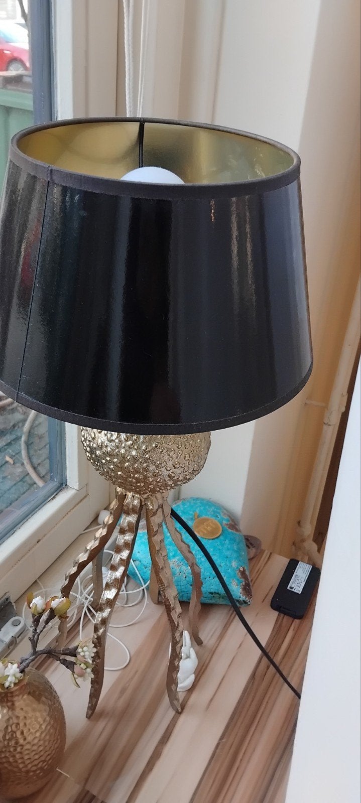 Unieke Tafellamp met Gouden Octopus Voet en Zwarte Kap, Overige merken, Zwart, Modern, Metaal