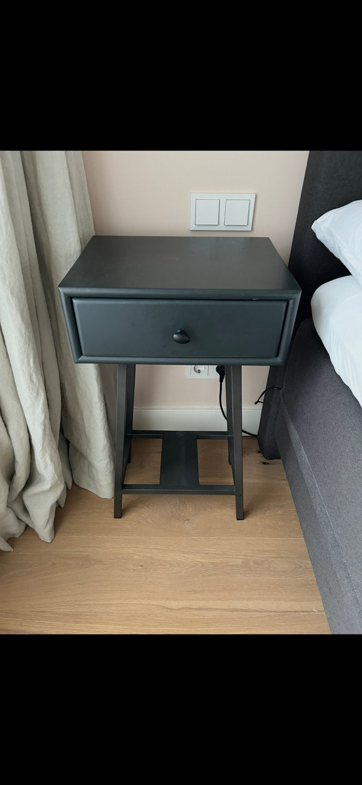 2 Nachtkastjes ‘Skybox’ van het merk WOOOD, Ophalen, Gebruikt, Minder dan 45 cm