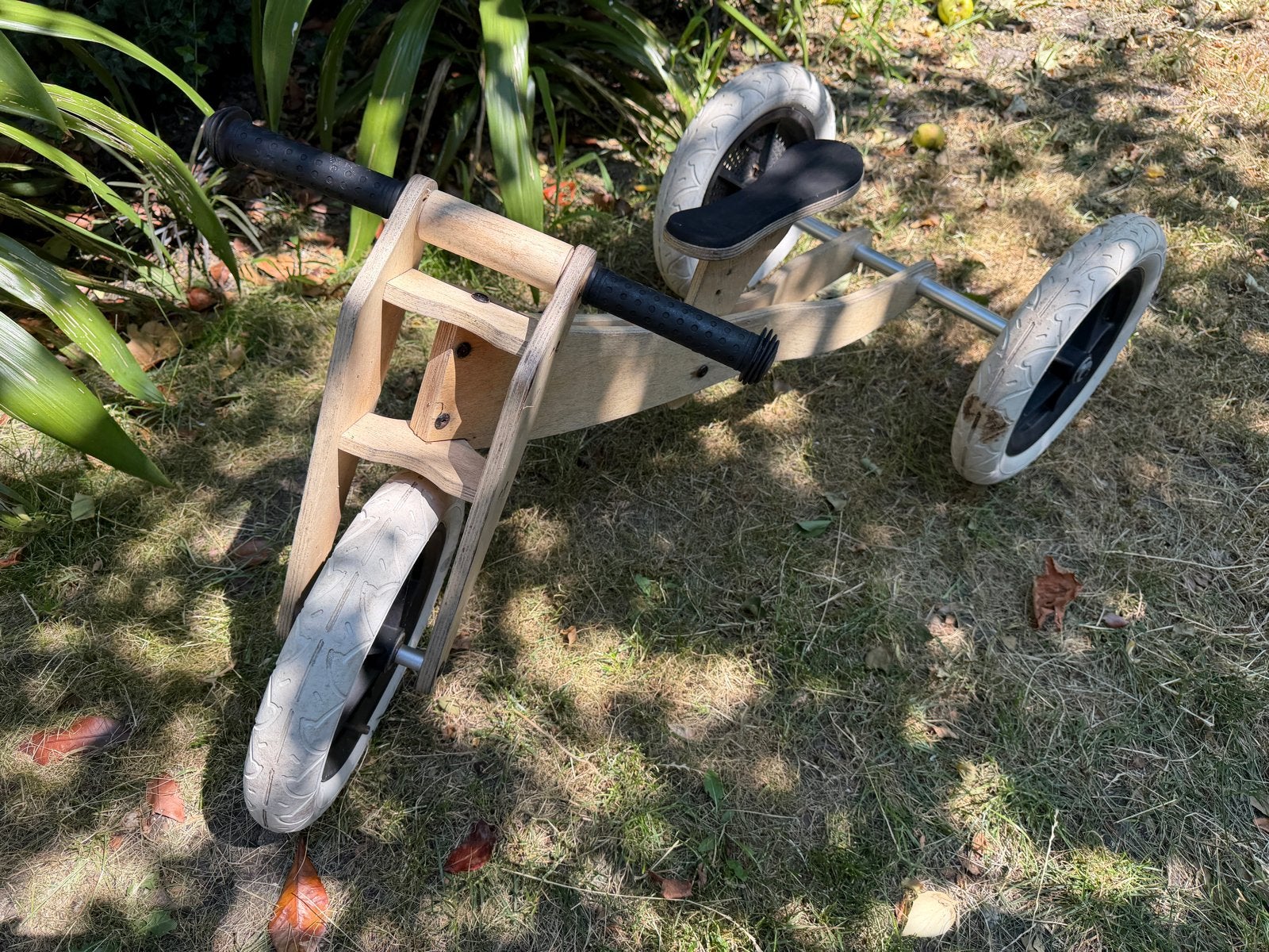 Wishbone Bike 3-in-1 loopfiets van hout, Fietsen en Brommers, Fietsen | Driewielers, Ophalen of Verzenden, Gebruikt, Verstelbare zitting