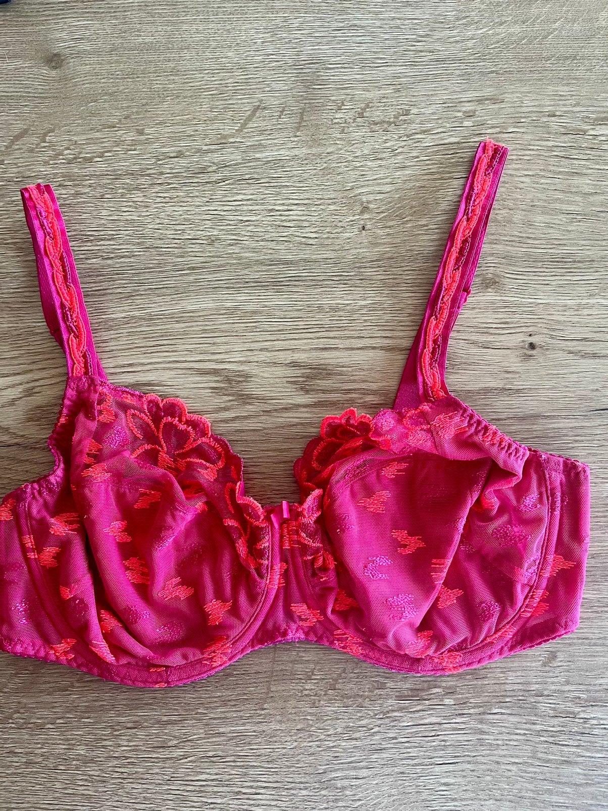 Prima donna 75E full cup fuchsia met oranje borduur, Kleding | Dames, Ondergoed en Lingerie, BH, Meerkleurig, Verzenden