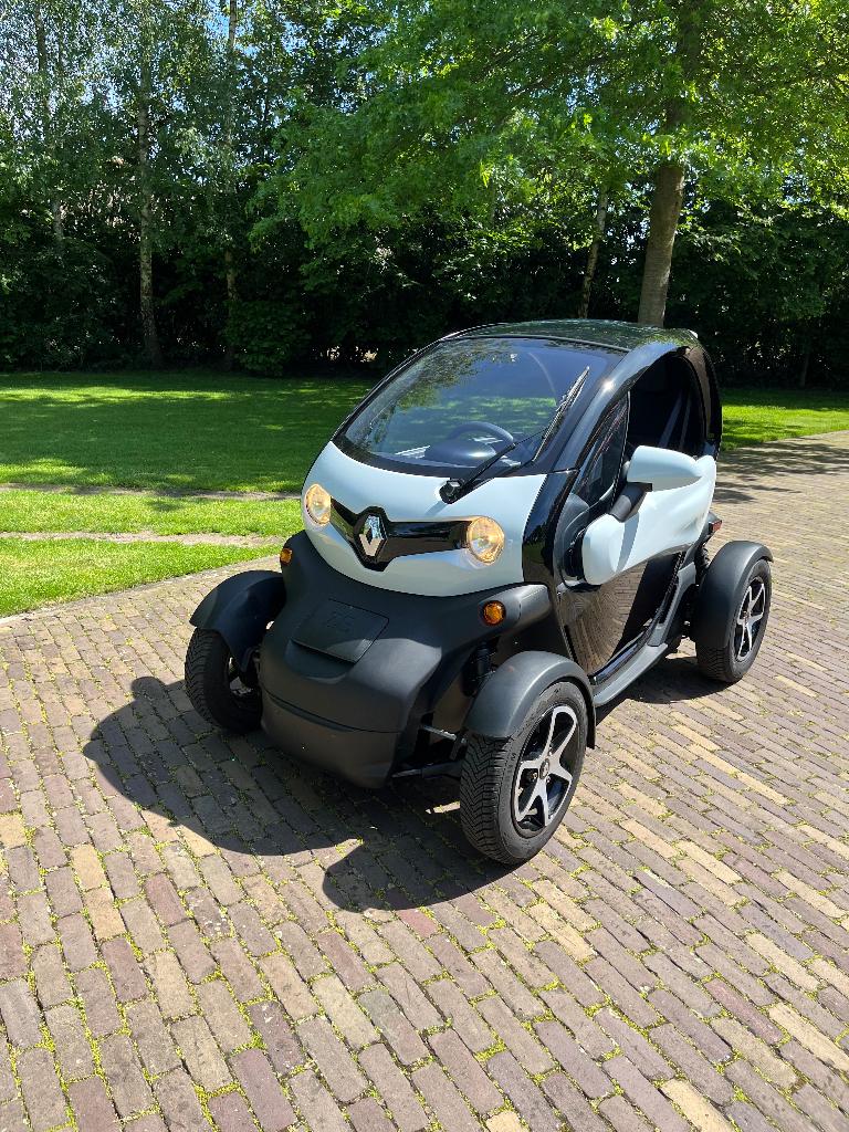 Renault Twizy Intense 45 km/h - Panorama dak - BJ 2022, Auto's, Automaat, Zwart, Overige bekleding, Wit