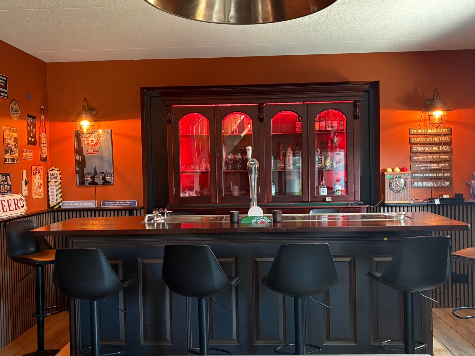 Bar, Ophalen, Zo goed als nieuw