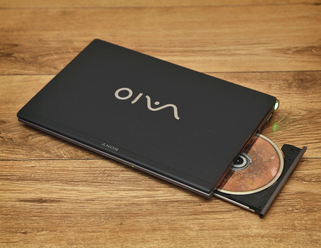 ‼️Sony vaio Z-Serie [Gen-1] (13.3"/Wifi/Bluetooth/CD-DVD)‼️, Gebruikt, Met videokaart, 2 tot 3 Ghz, Qwerty