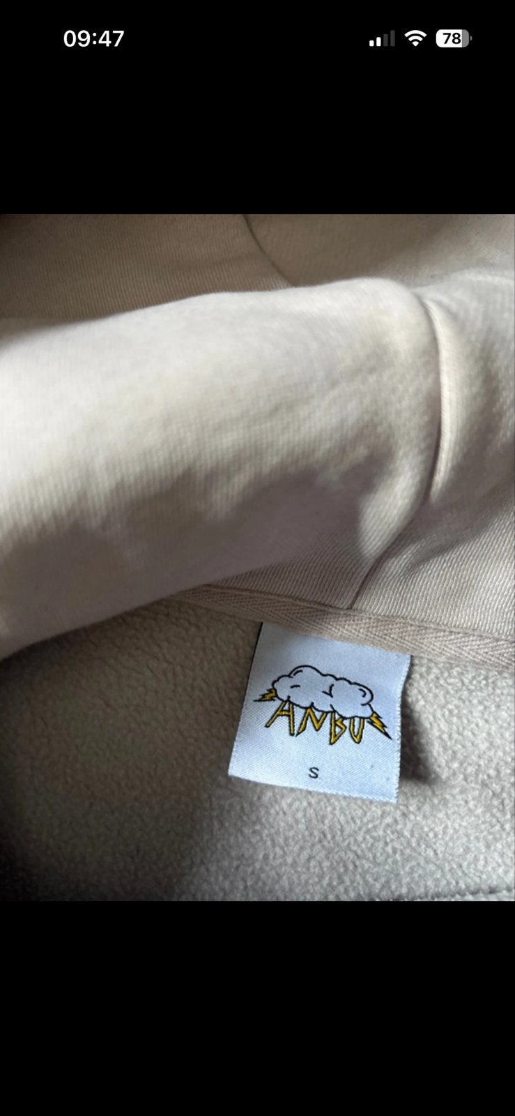 Ambu hoodie met geborduurde roos en wolk design, Ophalen of Verzenden, Zo goed als nieuw