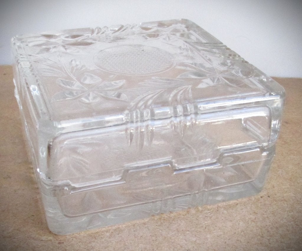 Sieraden doosje van Glas met kantelen~Antiek bewerkt Glazen, Antiek en Kunst, Antiek | Glas en Kristal, Ophalen of Verzenden