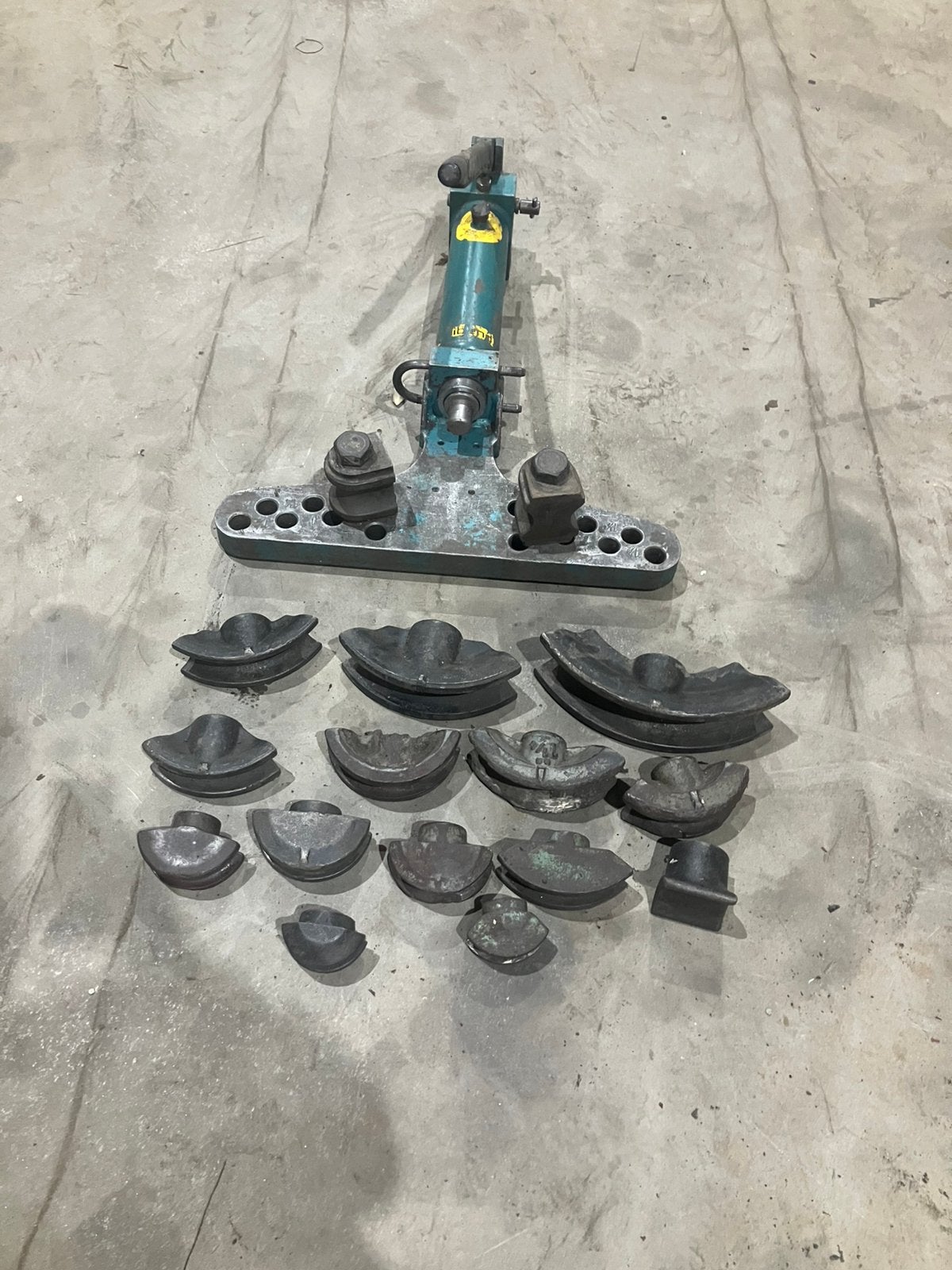 Hydraulische buizenbuiger pijpbuiger, Ophalen, Gebruikt