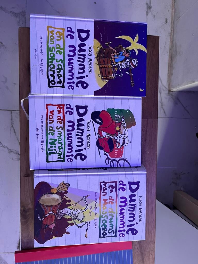 Dummie de mummie boeken, Ophalen of Verzenden, Zo goed als nieuw, Verhalen
