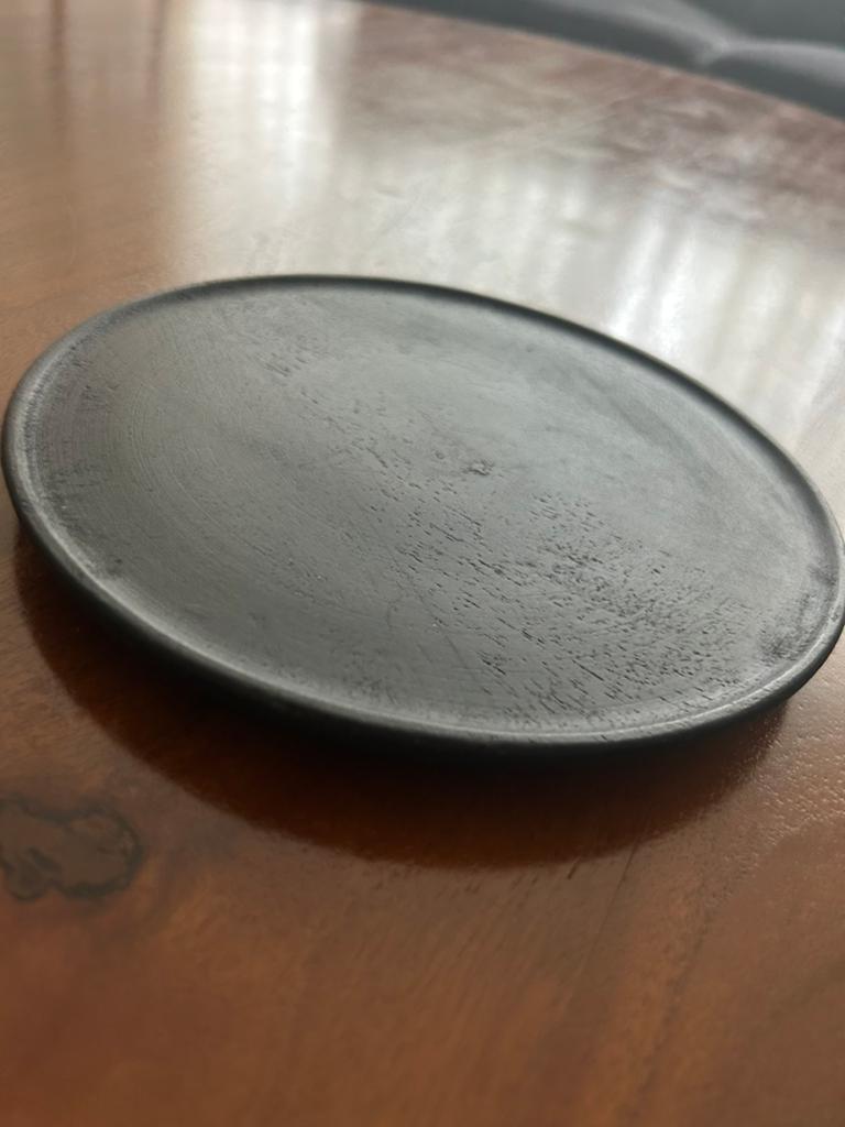 Zwarte decoratie plateau, Huis en Inrichting, Woonaccessoires | Dienbladen, Ophalen of Verzenden, Zo goed als nieuw, Rond, Hout