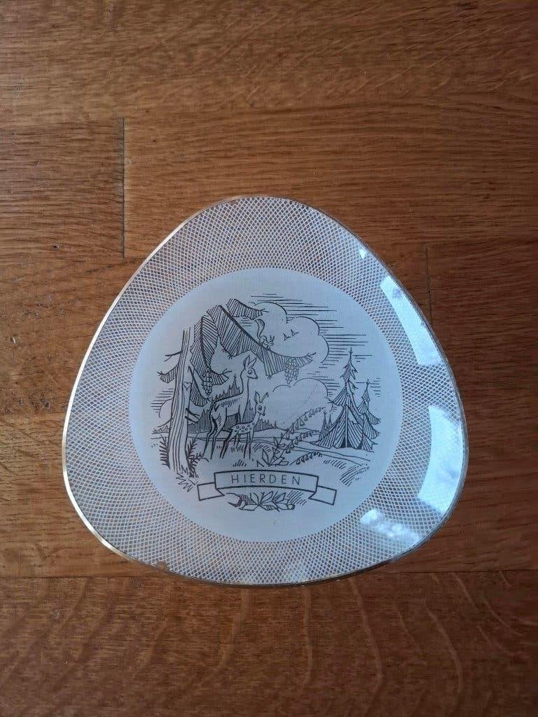 Vintage schaaltje glas --souvenir-- uit Hierden, Antiek en Kunst, Ophalen of Verzenden