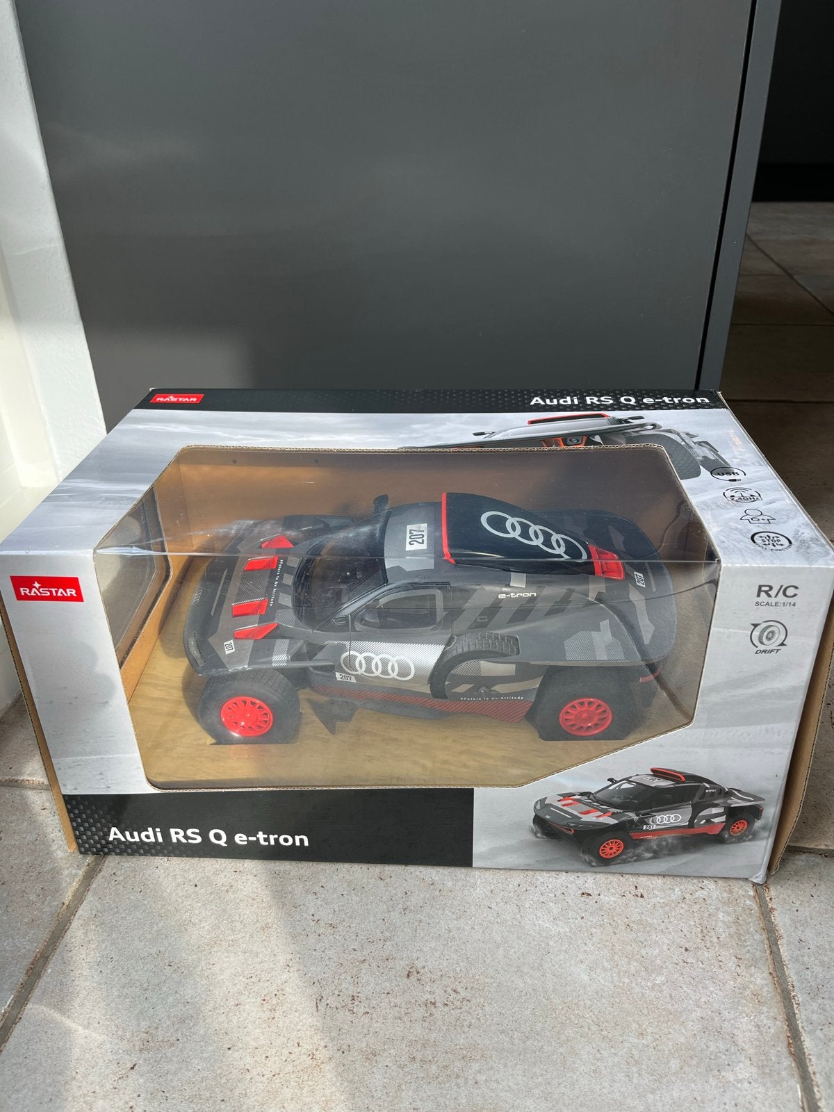 Rastar Audi RS Q e-tron RC auto -  in doos, Hobby en Vrije tijd, Auto offroad, Schaal 1:14, Nieuw, Ophalen