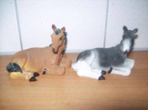 Liggende Paarden beeldje ( s ), Ophalen of Verzenden, Zo goed als nieuw, Dier