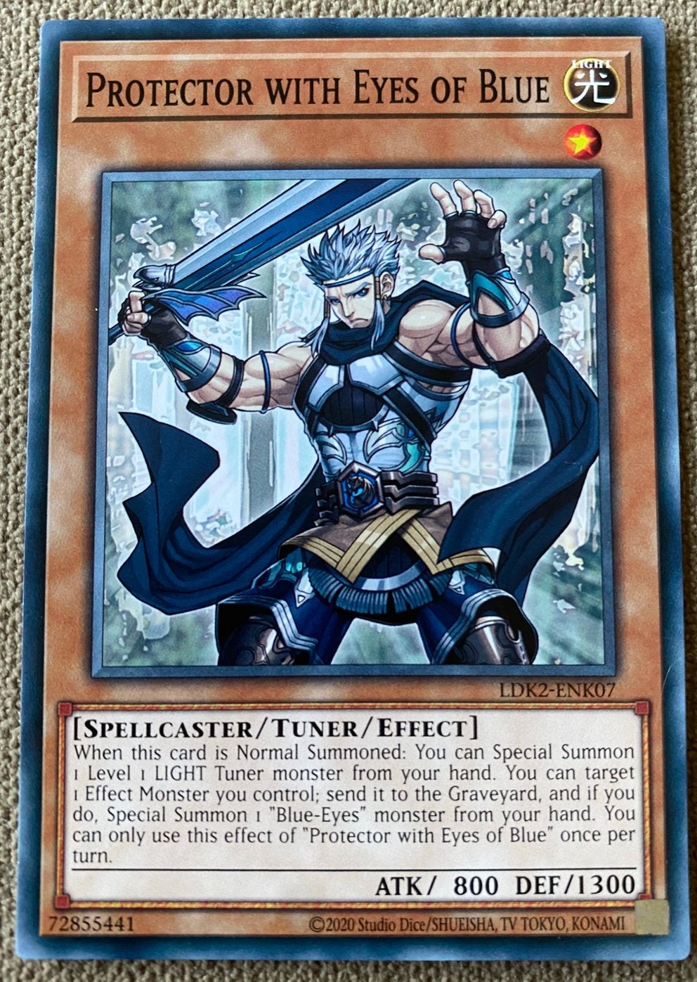 Yu-Gi-Oh! Protector with Eyes of Blue Legendary Print !, Ophalen of Verzenden, Zo goed als nieuw, Losse kaart