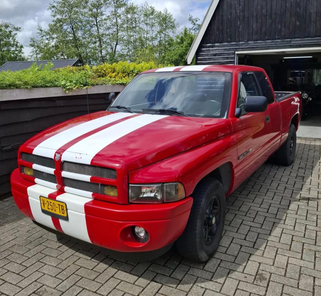 Dodge 1996, Automaat, Achterwielaandrijving, Sound system, 8 cilinders