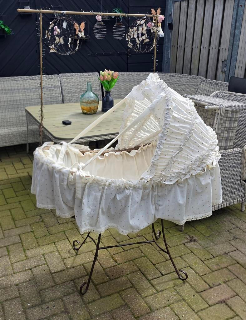 Grote wieg babybedje, Kinderen en Baby's, Babywiegjes en Ledikanten, Ophalen, Wieg
