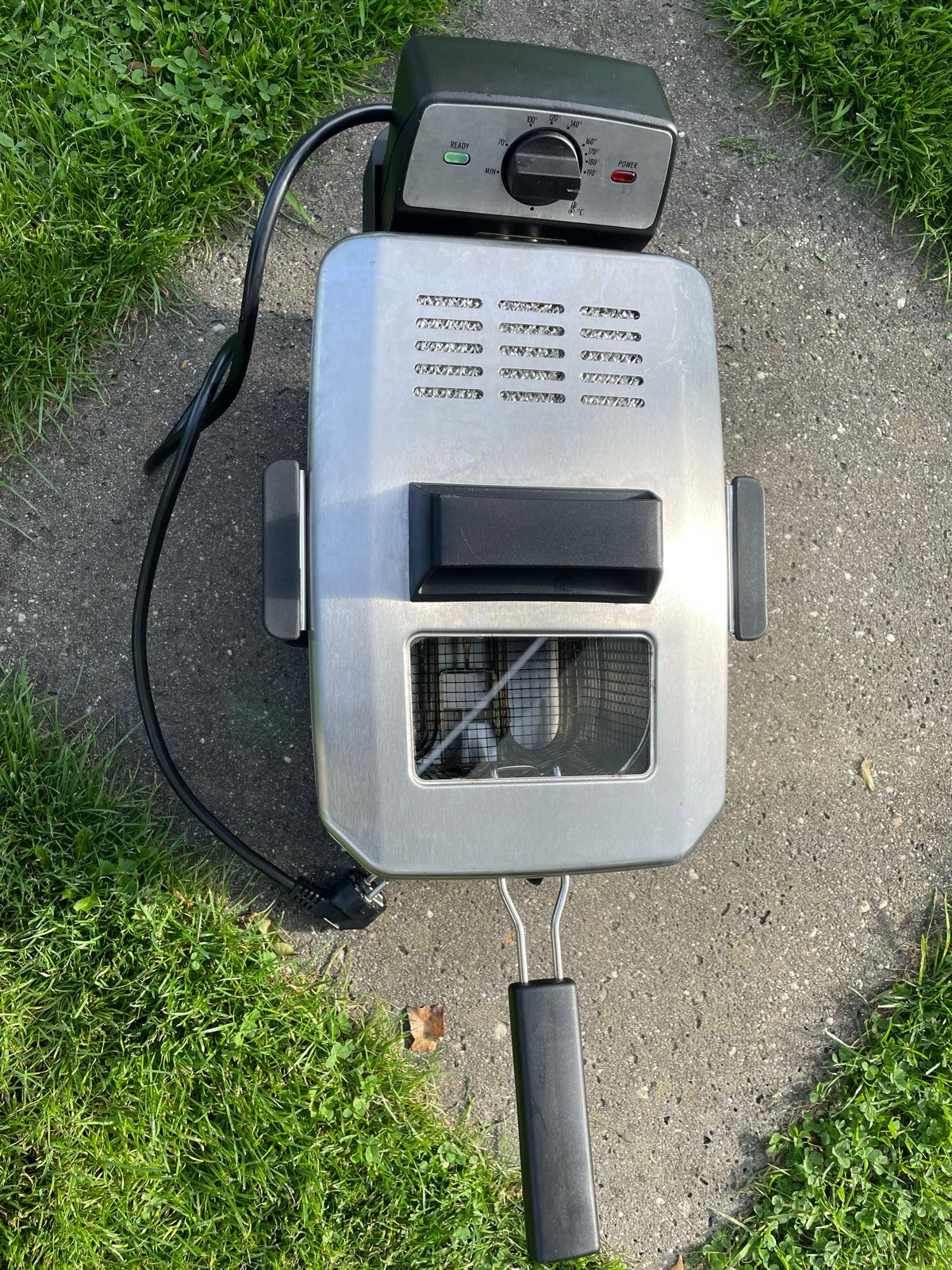 DeLonghi F24512CZ Friteuse met Easy Clean System, 3 tot 4 liter, Ophalen of Verzenden, Zo goed als nieuw, Uitneembare binnenpan