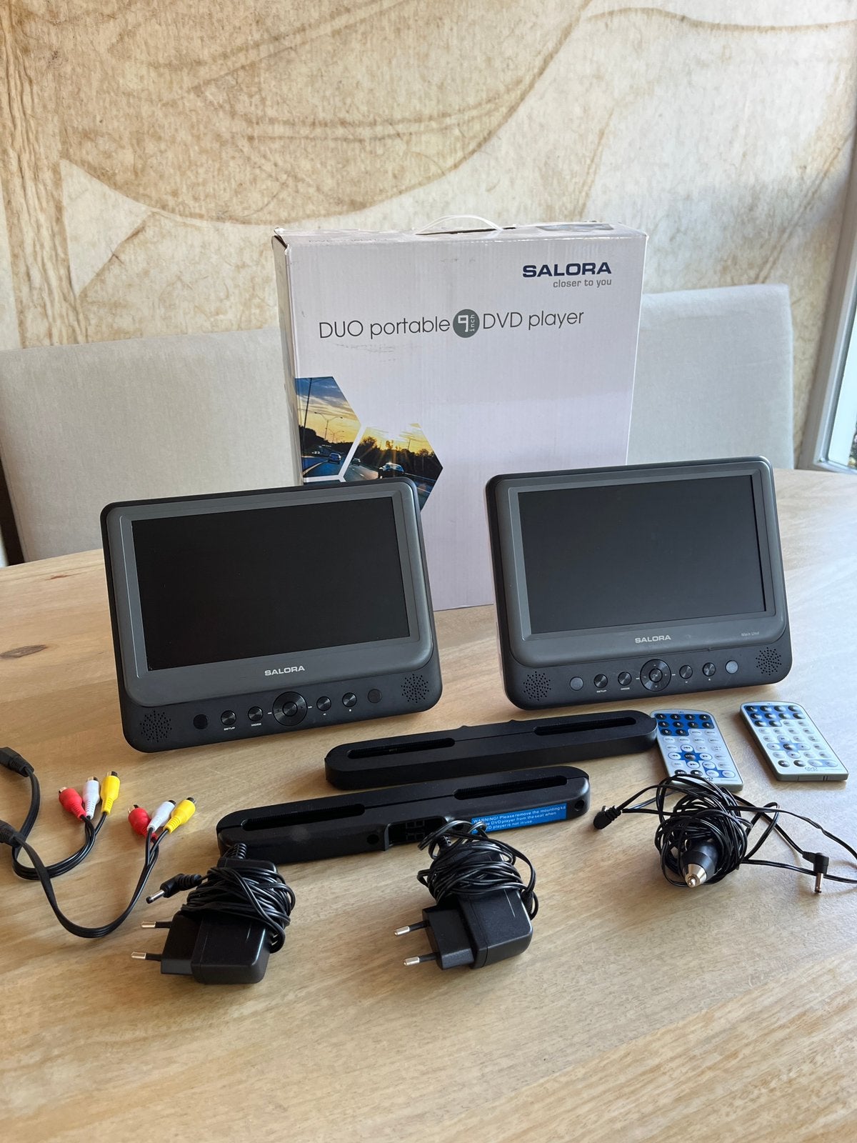 Portable duo dvd speler voor in auto Salora DVP9948, Audio, Tv en Foto, Dvd-spelers, Gebruikt, Draagbaar, Ophalen, Overige merken