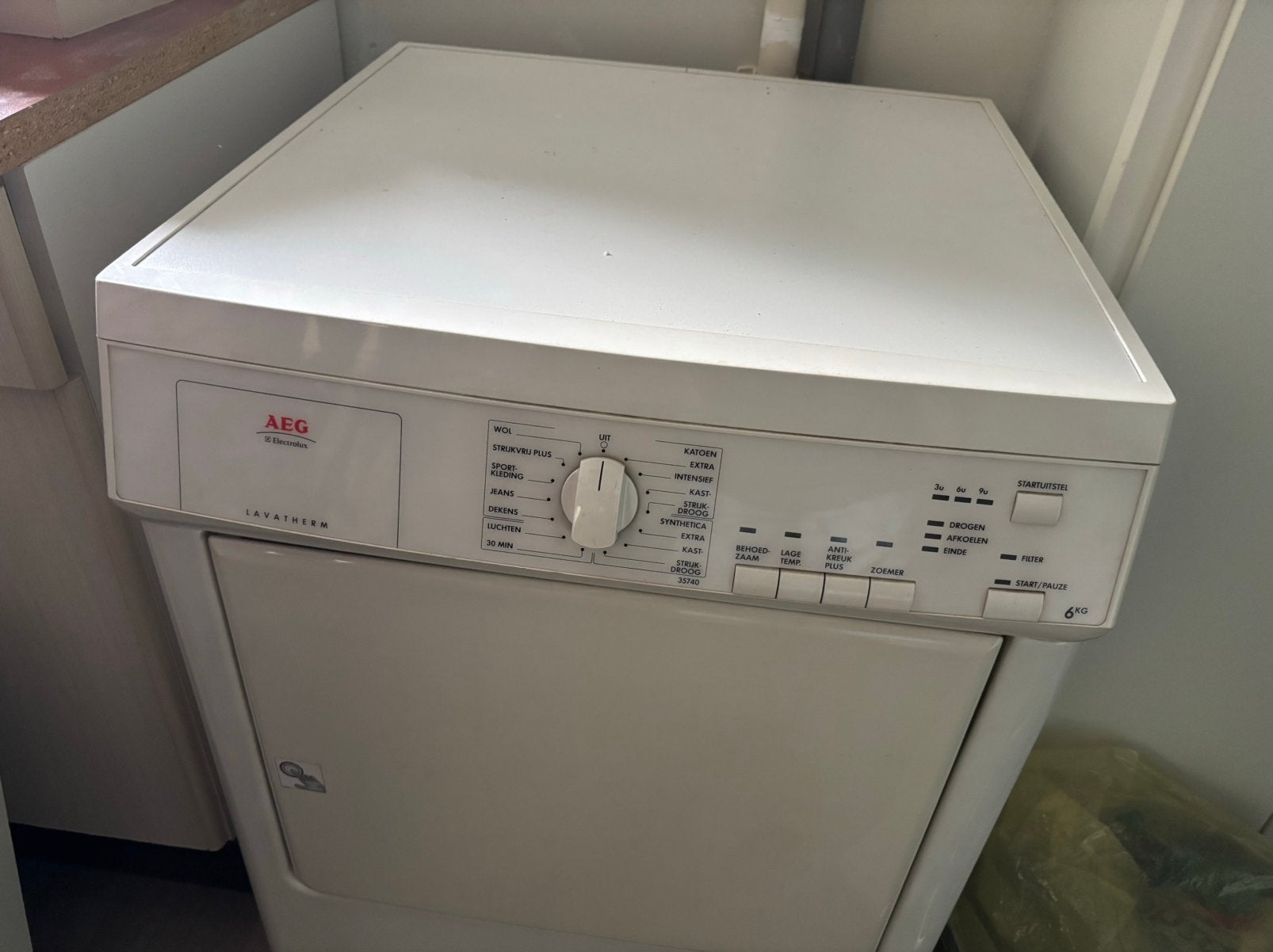Condens wasdroger AEG Lavatherm, Ophalen, 6 tot 8 kg, Gebruikt, 85 tot 90 cm