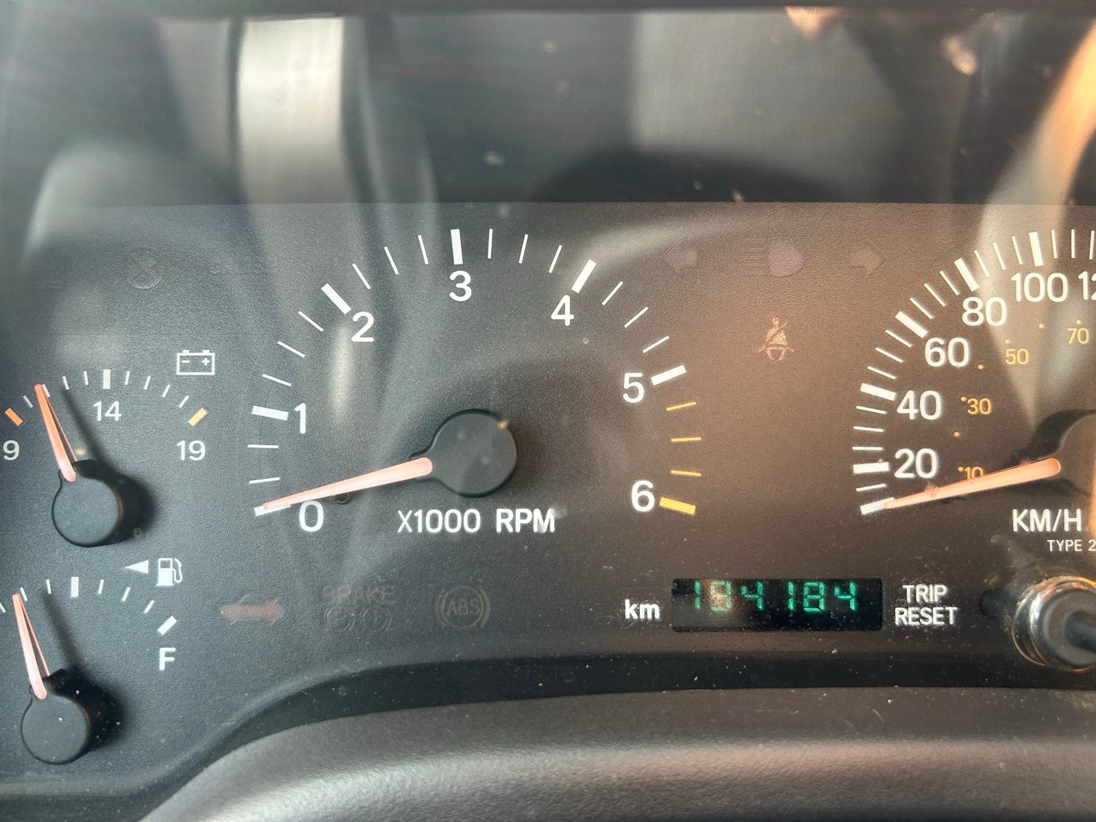 Jeep Cherokee 4.0 I AUT 2001 Zwart, foto 10