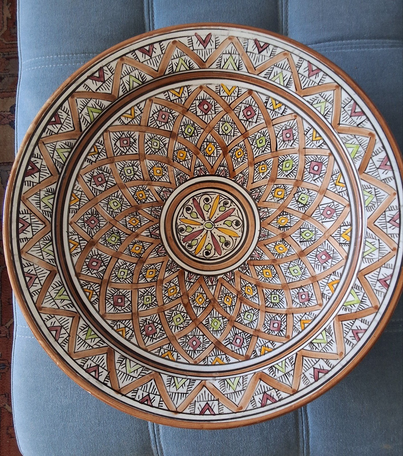 Decoratieve Marokkaanse schaal met handgeschilderd patroon, Ophalen