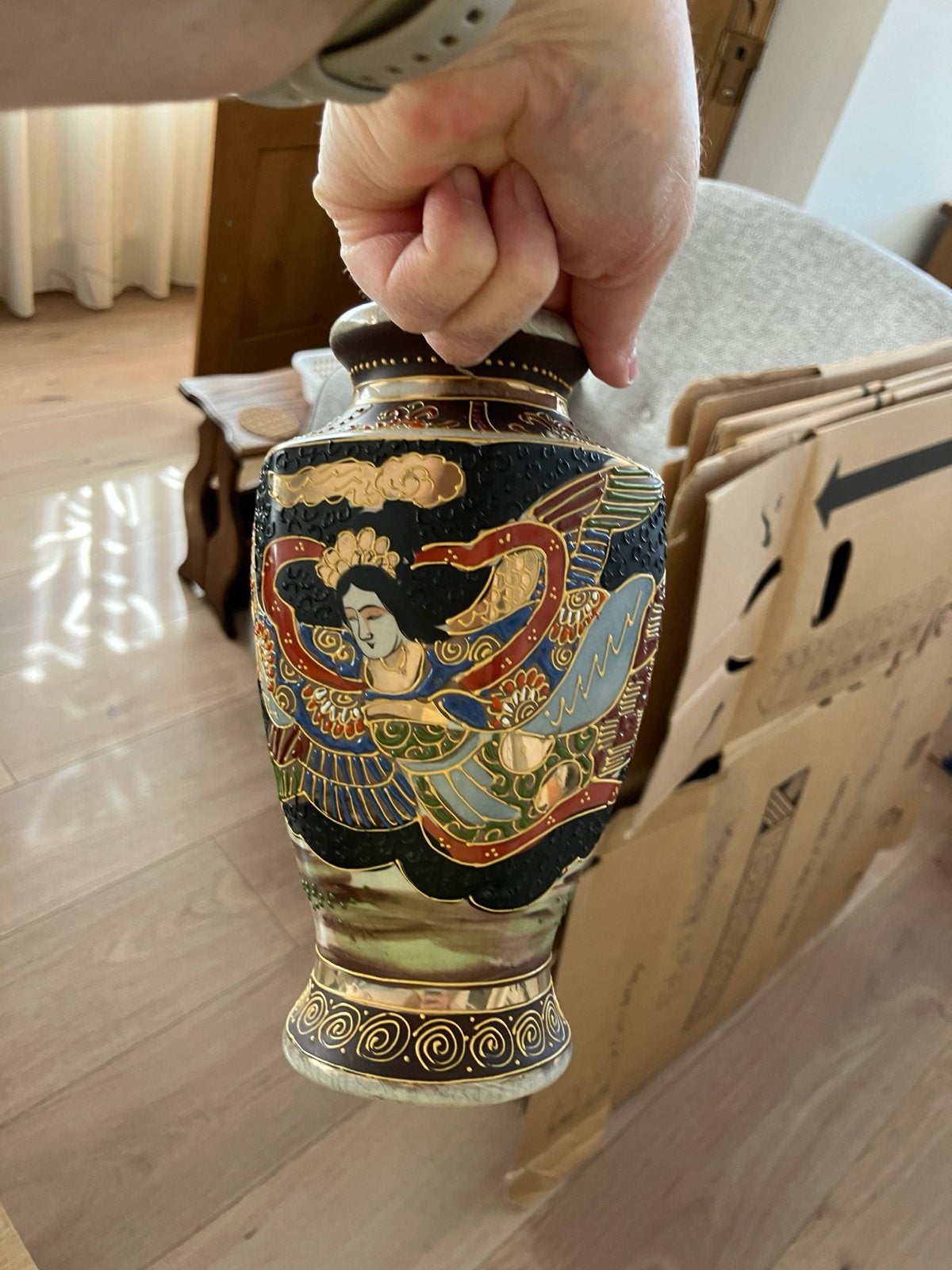 Antieke Chinese vaas met gedetailleerde decoratie, Ophalen