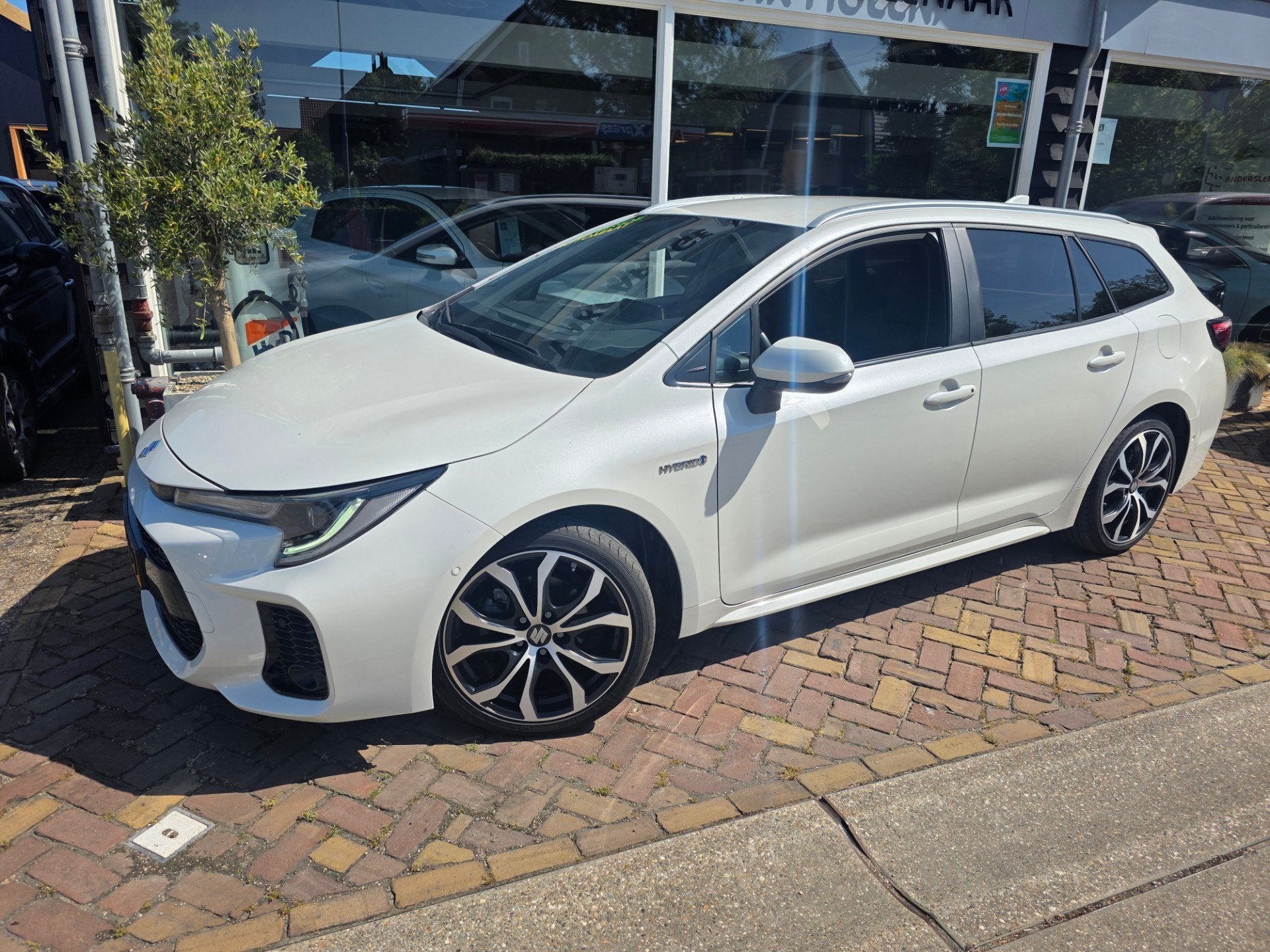 Suzuki Swace 1.8 Hybrid,style/ executive,mooie kleur,trekhaa, Auto's, 450 kg, Gebruikt, 4 cilinders, Wit
