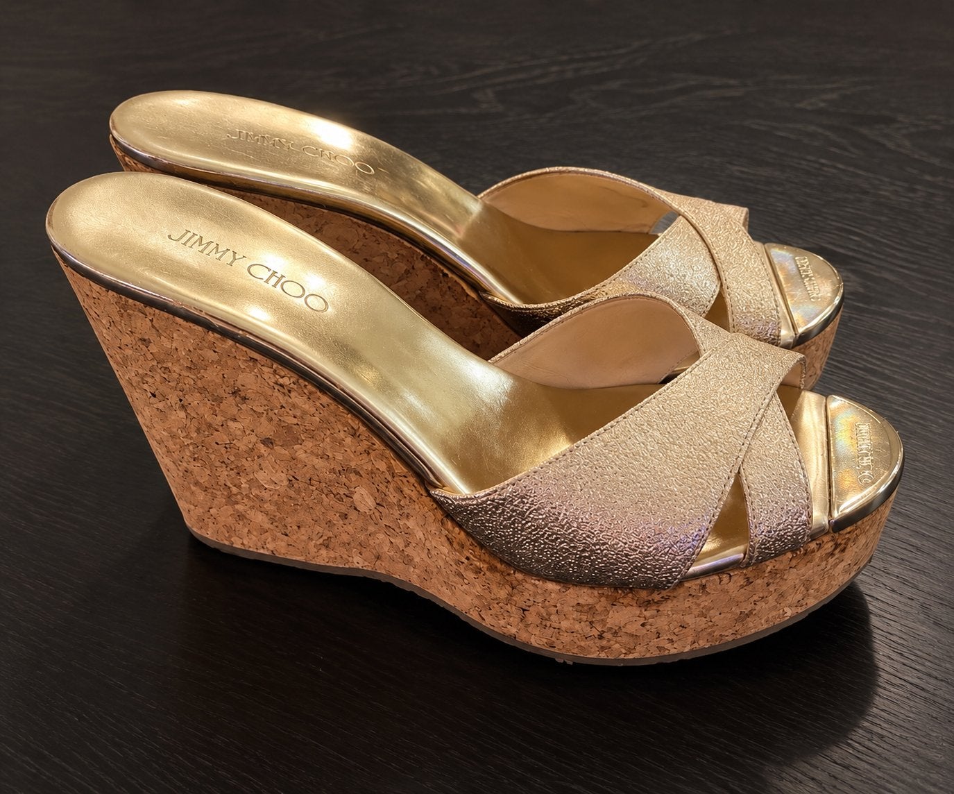 Originele Jimmy Choo goude sleehakken maat38 amper gedragen, Kleding | Dames, Ophalen of Verzenden, Zo goed als nieuw