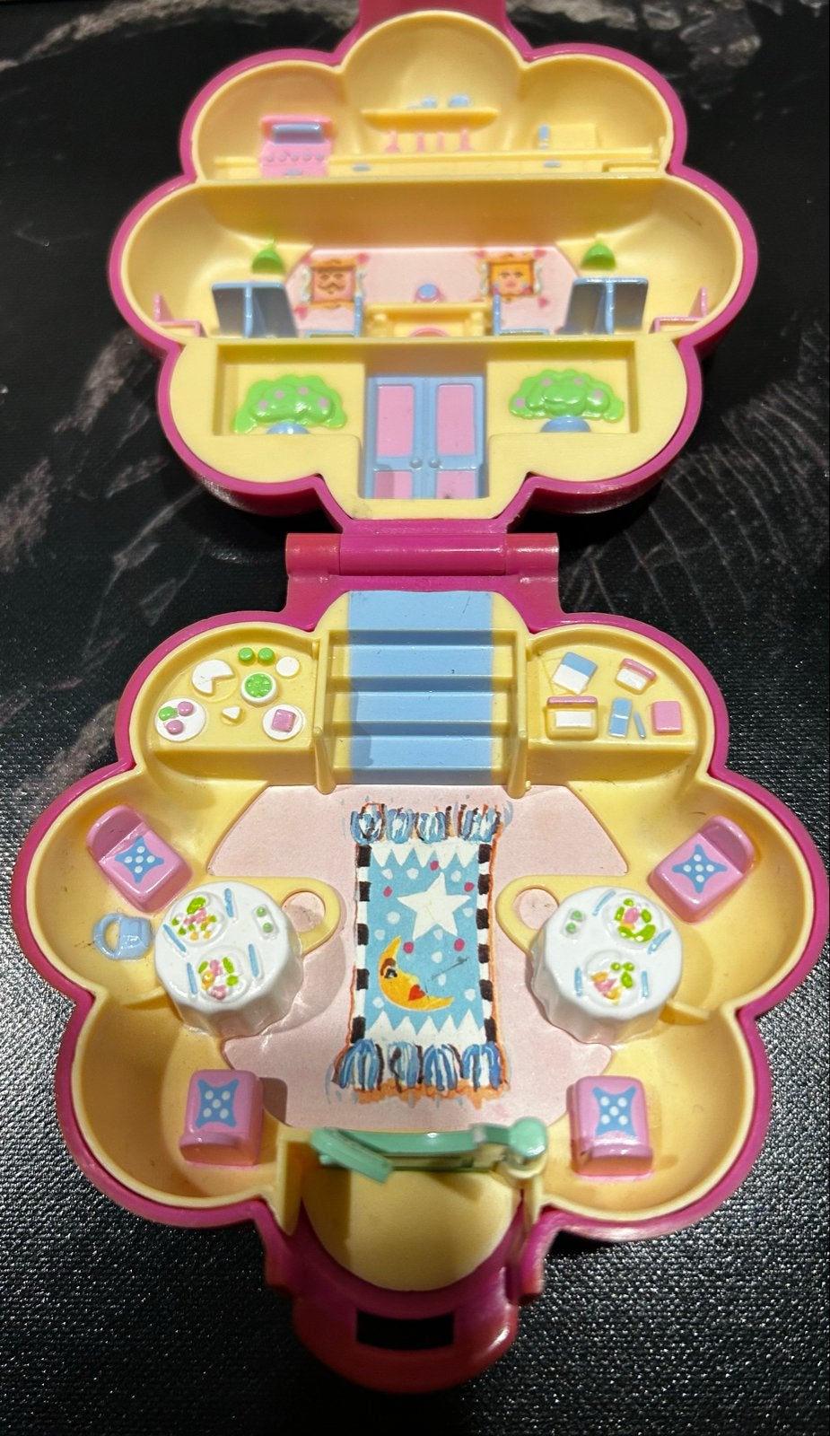 Vintage Polly Pocket Restaurant Compact met Poppetjes, Verzenden, Gebruikt, Overige typen