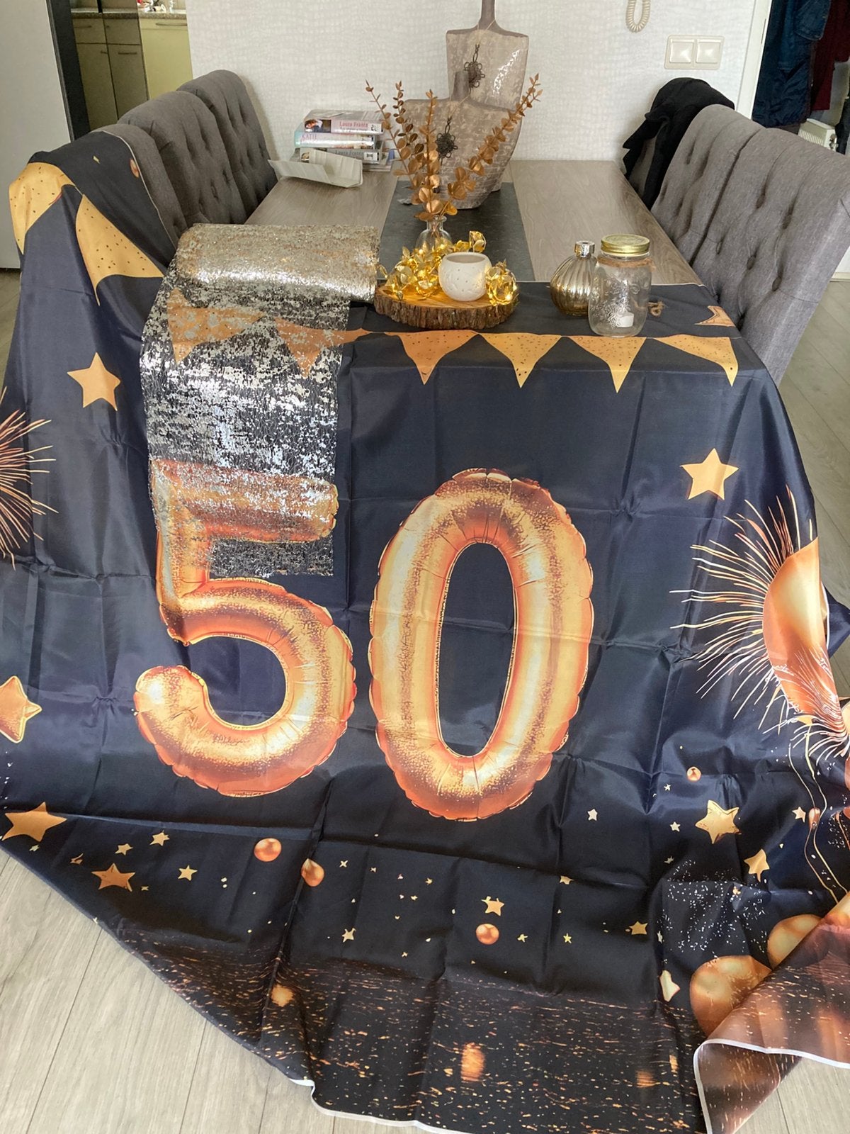 Tekoop teab 8x tafel decoratie slingers spandoek & rozetten, Ophalen, Zo goed als nieuw, Geboorte of Huwelijk
